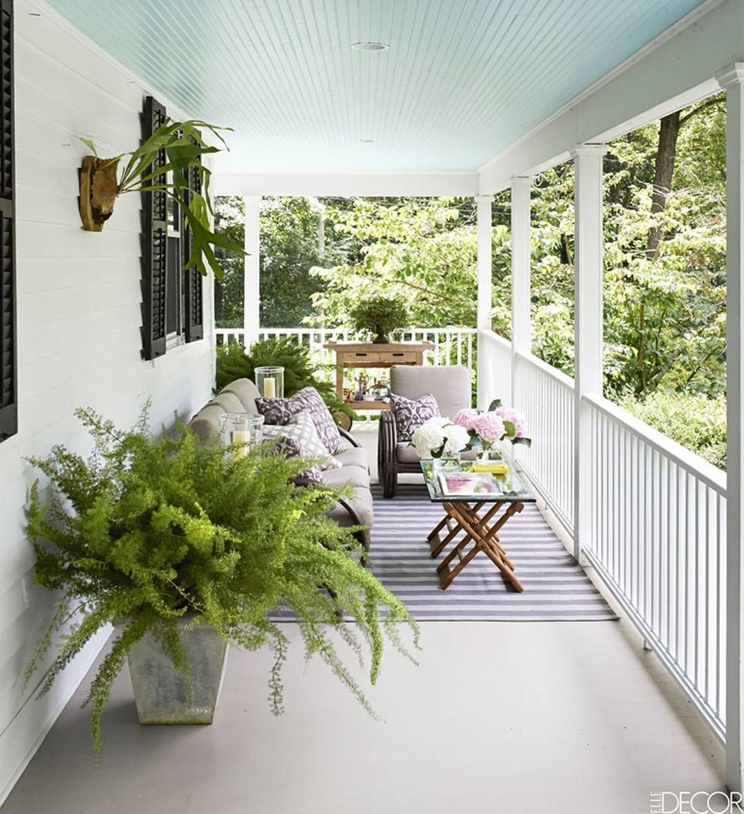 Лестница в Тини хаусе