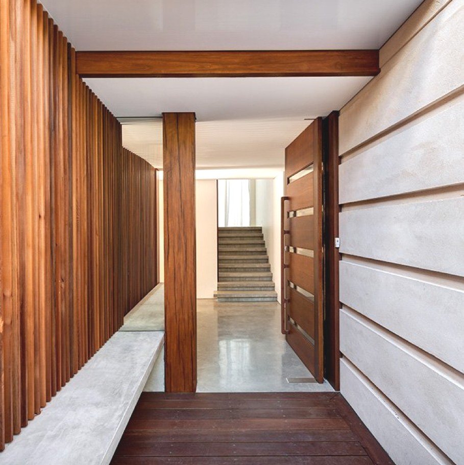 МДФ панели в прихожей на стены