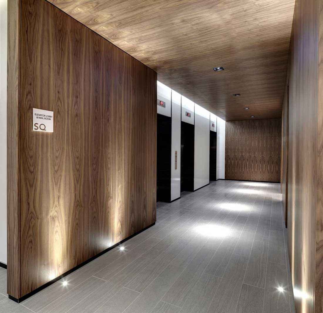 Отделка прихожей вагонкой