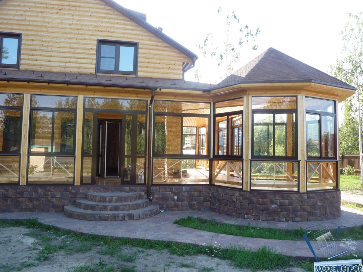 Остекление загородных домов