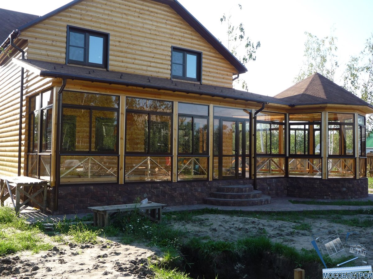 Веранда из бревна