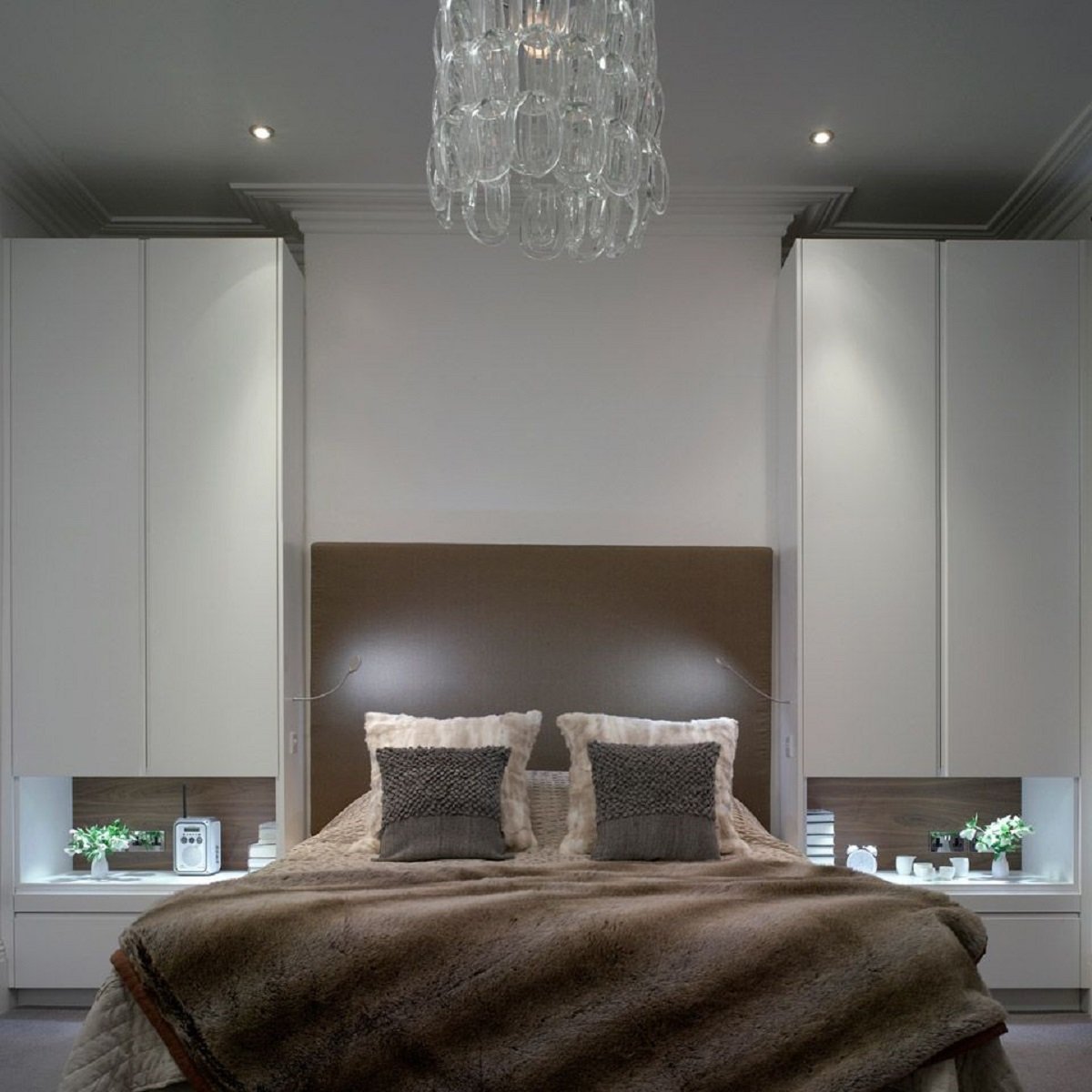 Кондиционер над кроватью