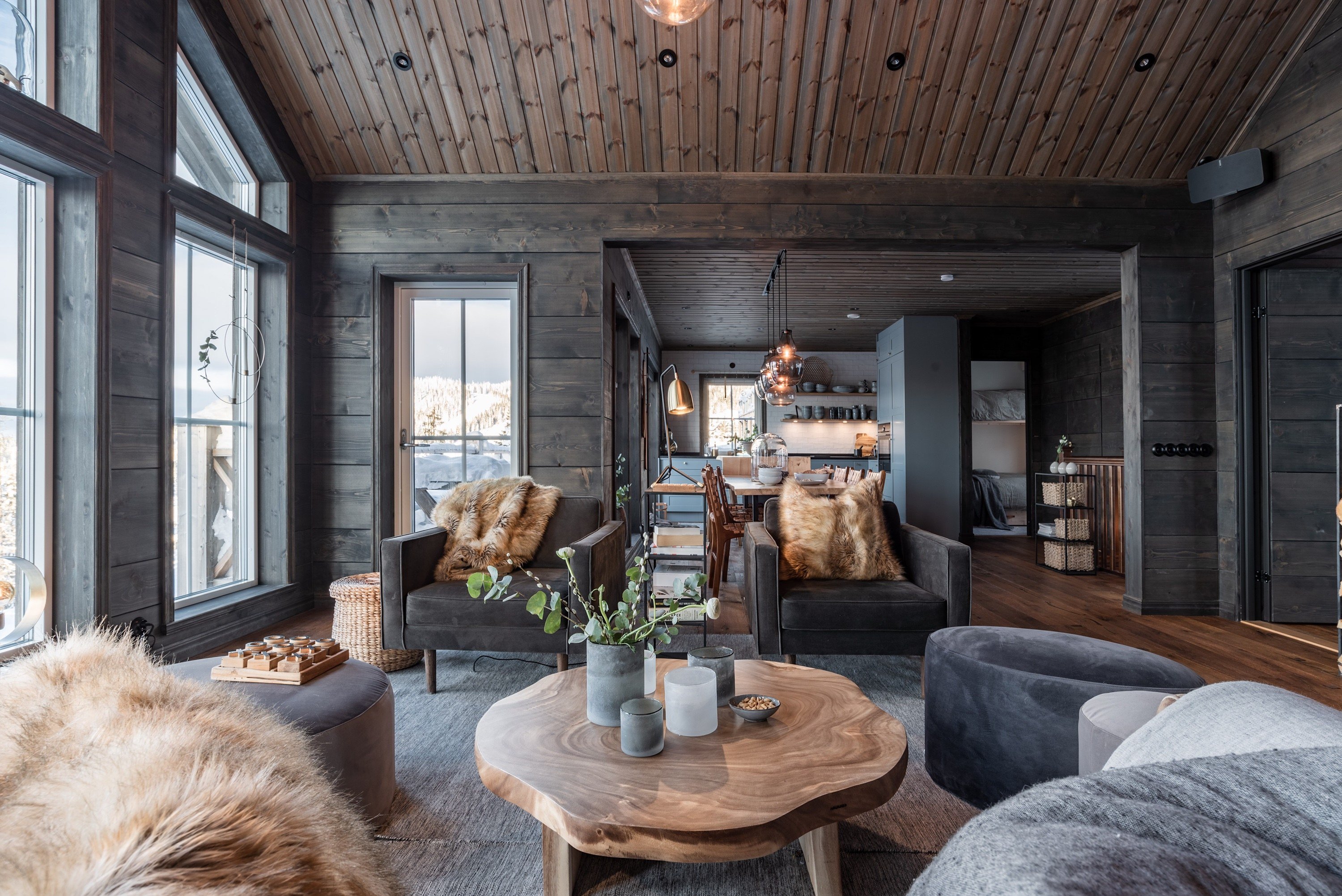 Дизайн интерьера деревенского дома в шведском стиле