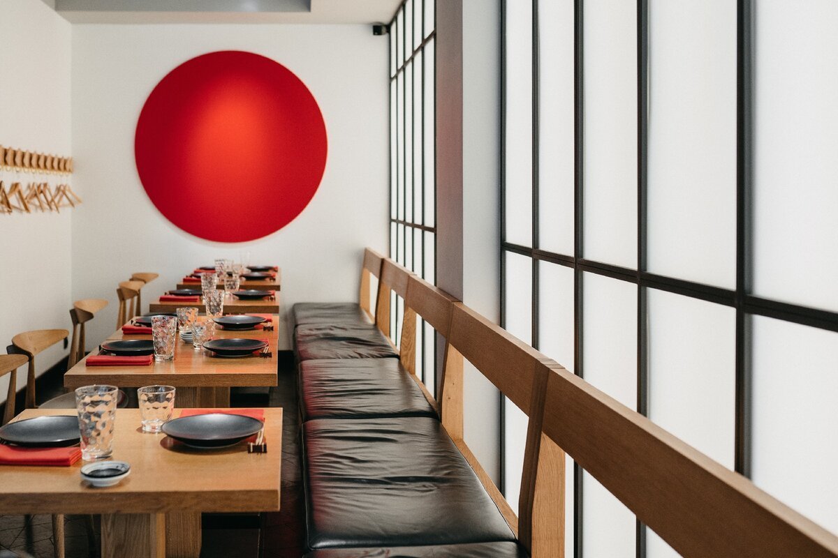 Интерьер ресторана «Моондзун»Япония