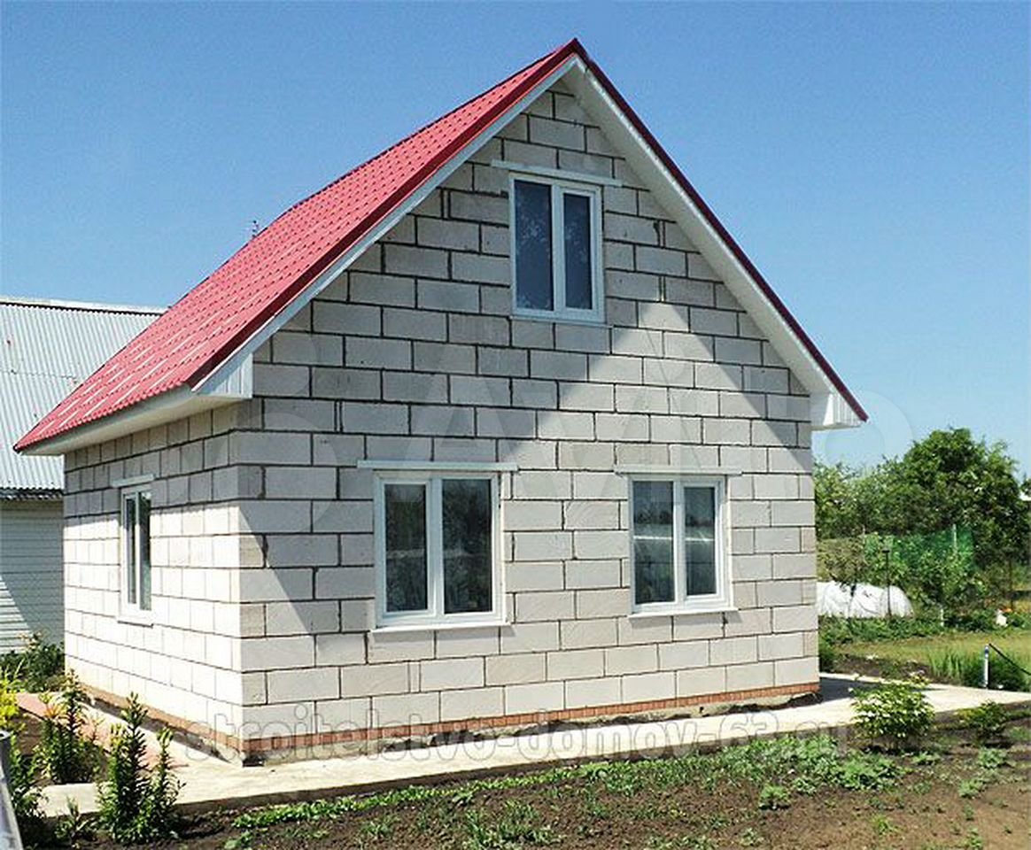 Дачные дома из пеноблоков: строим дом за лето