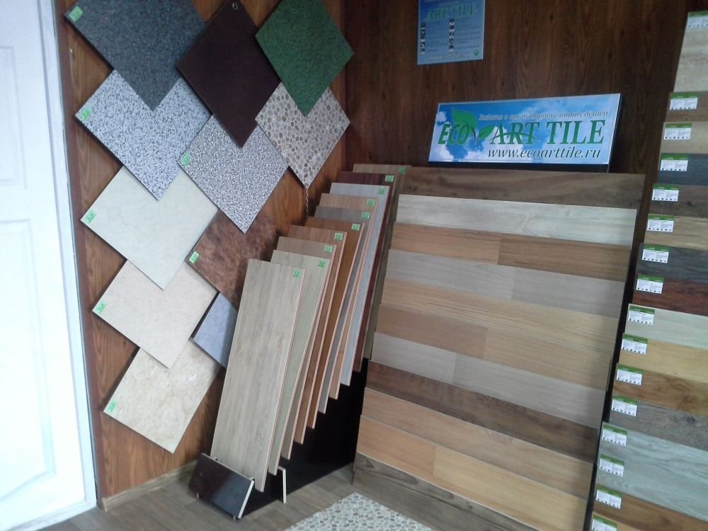 Отделка балкона ламинатом