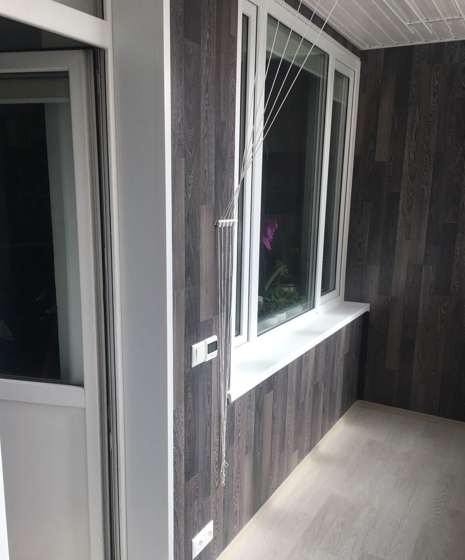 Кварцвиниловая плитка на балконе