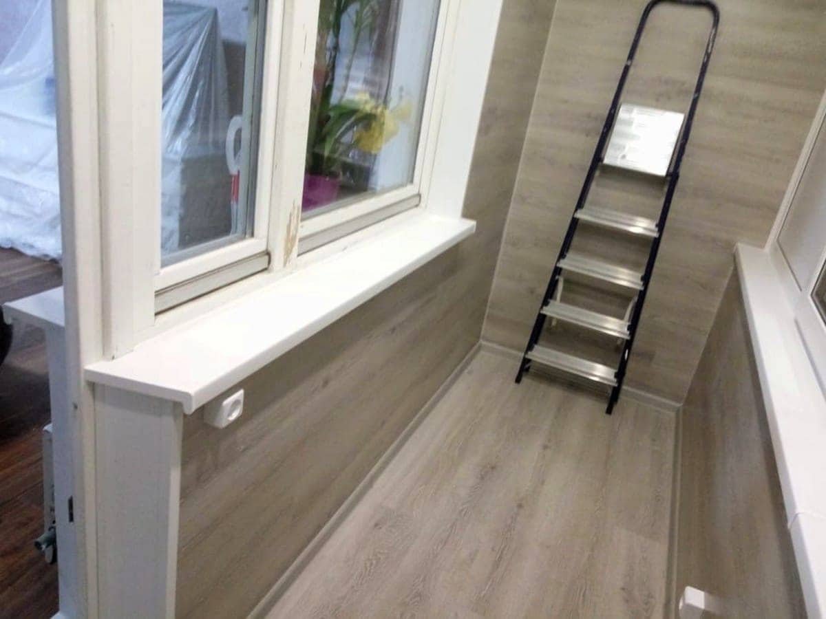 Отделка лоджии керамогранитом