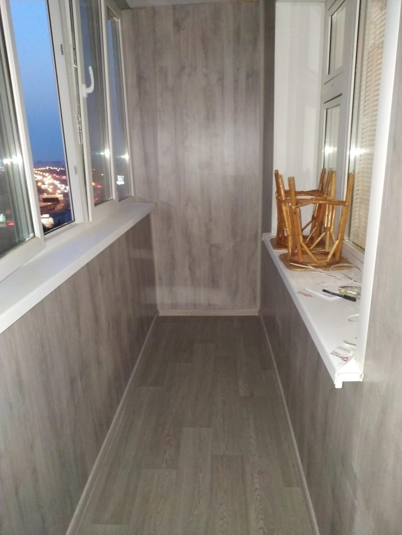 Обшивка балкона ламинатом