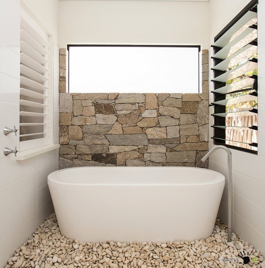 Белая галька в интерьере