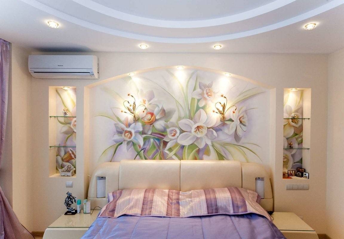 Кровать с навесными полками