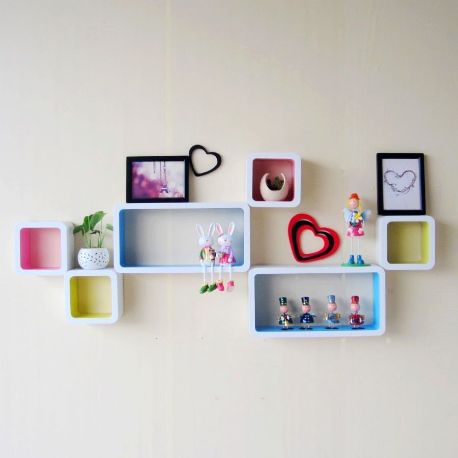 Цветные полки на стену