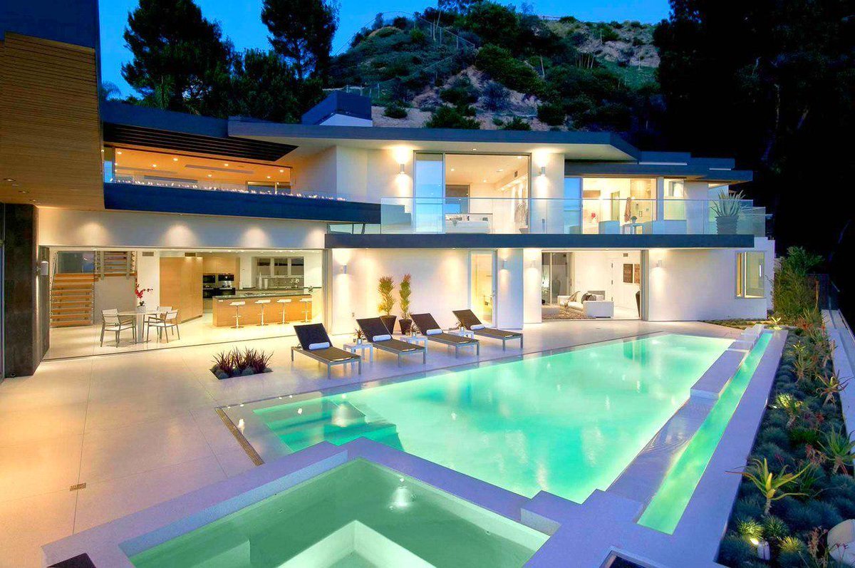 Лос Анджелес особняк в Лос Анджелесе