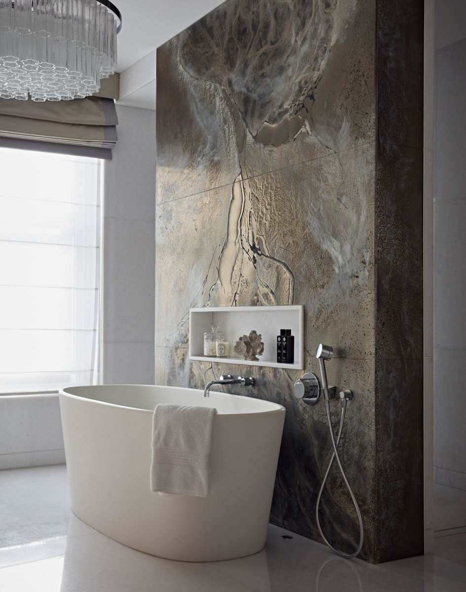 Каменный шпон в ванной