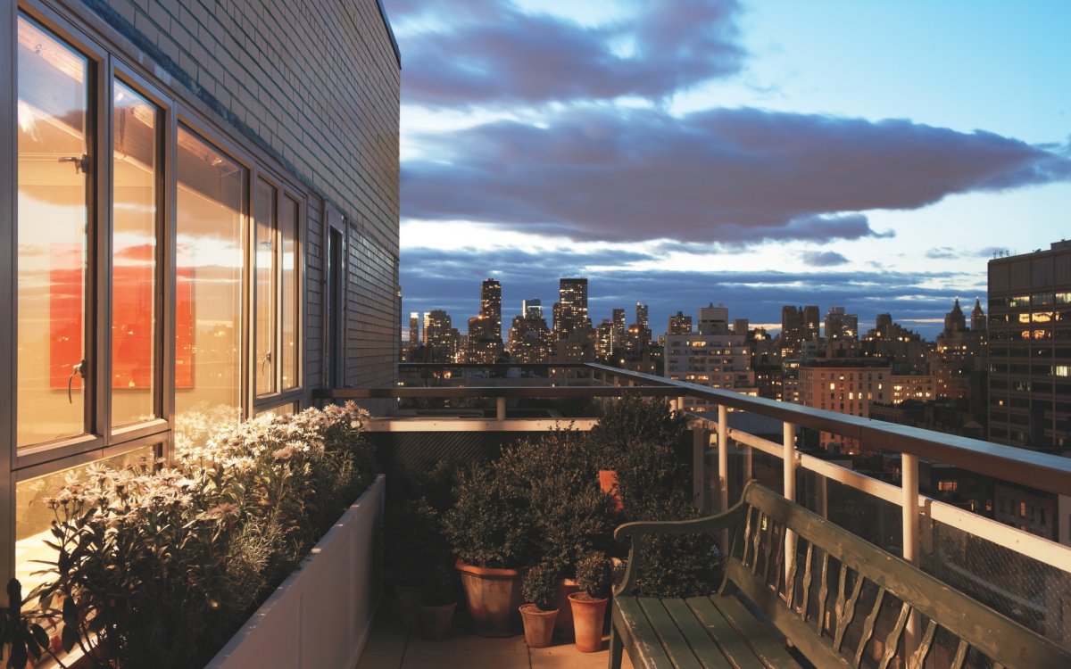 Красивый вид из окна