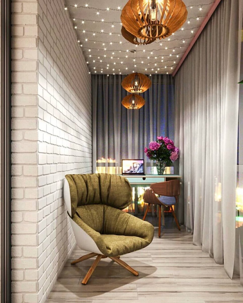 Кровать на балконе