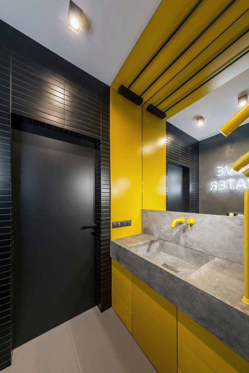 Яркая ванная комната