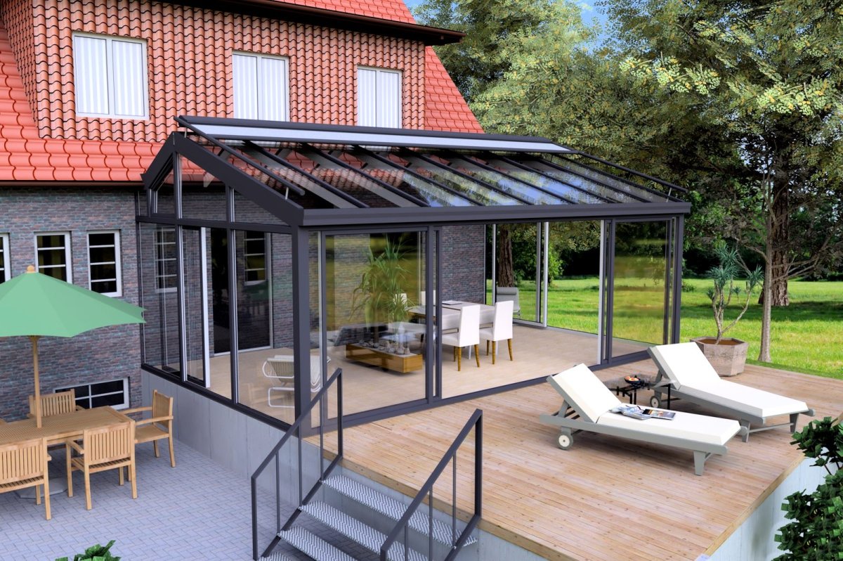 Терраса под поликарбонатом