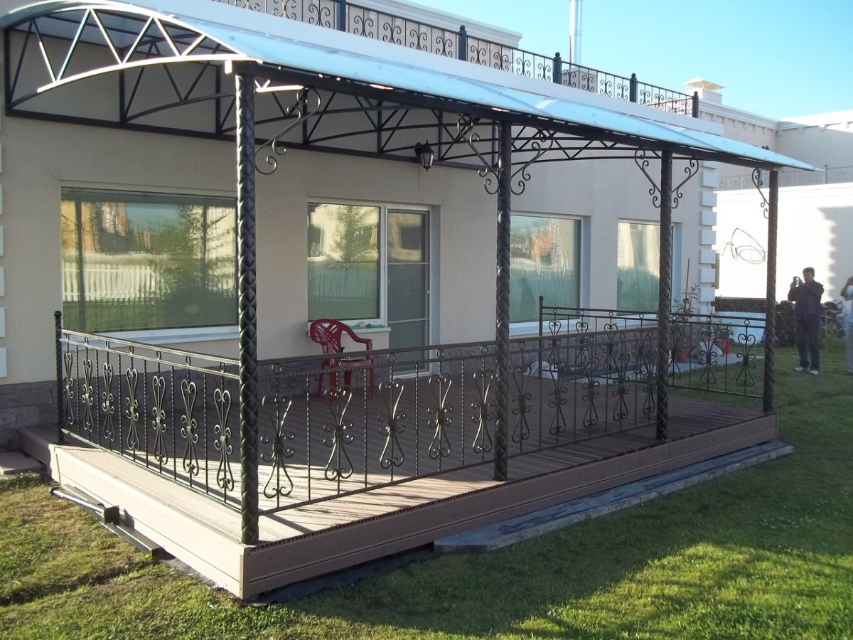 Веранда из металла