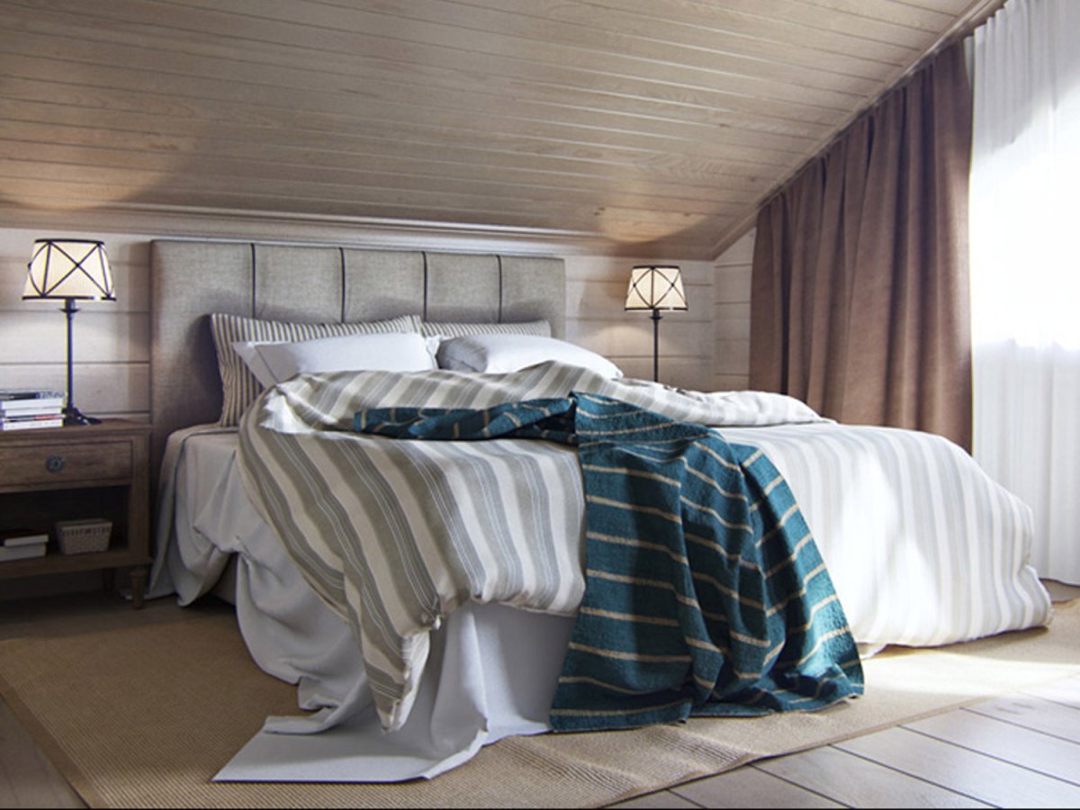 Крашеная вагонка в интерьере спальни под мансардой