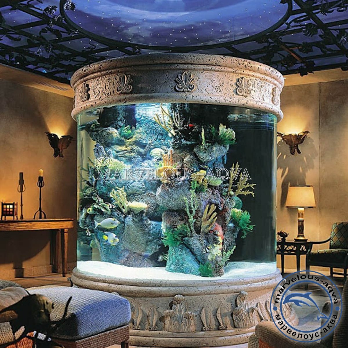 Большие аквариумы дома - 77 фото