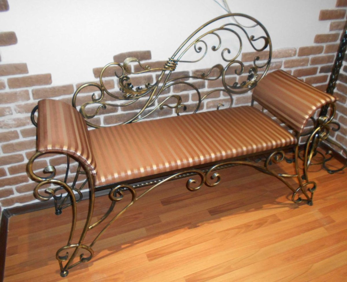 Кованый диванчик Роберт