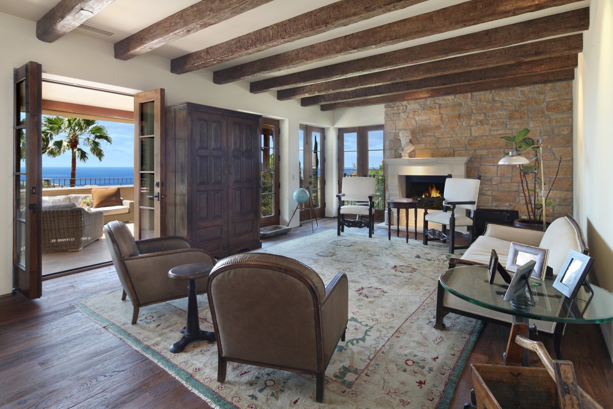 Ковер на потолке