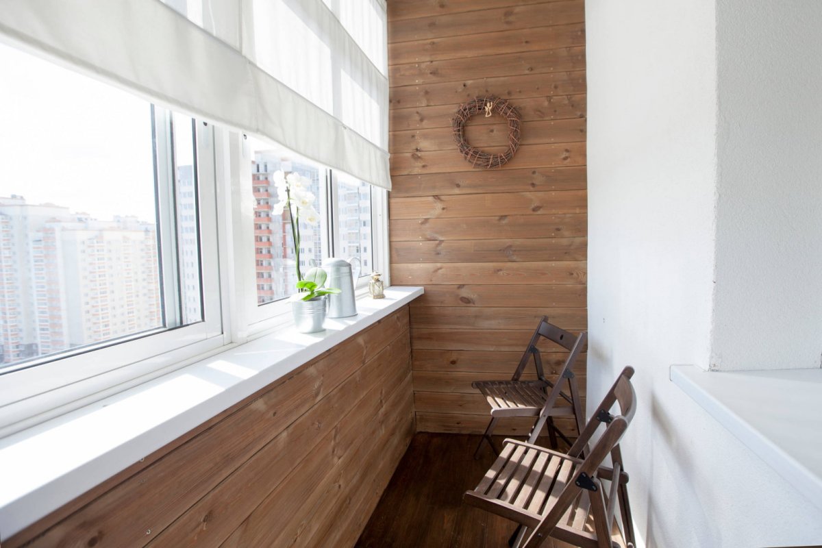 Балкон белая вагонка Скандинавский стиль