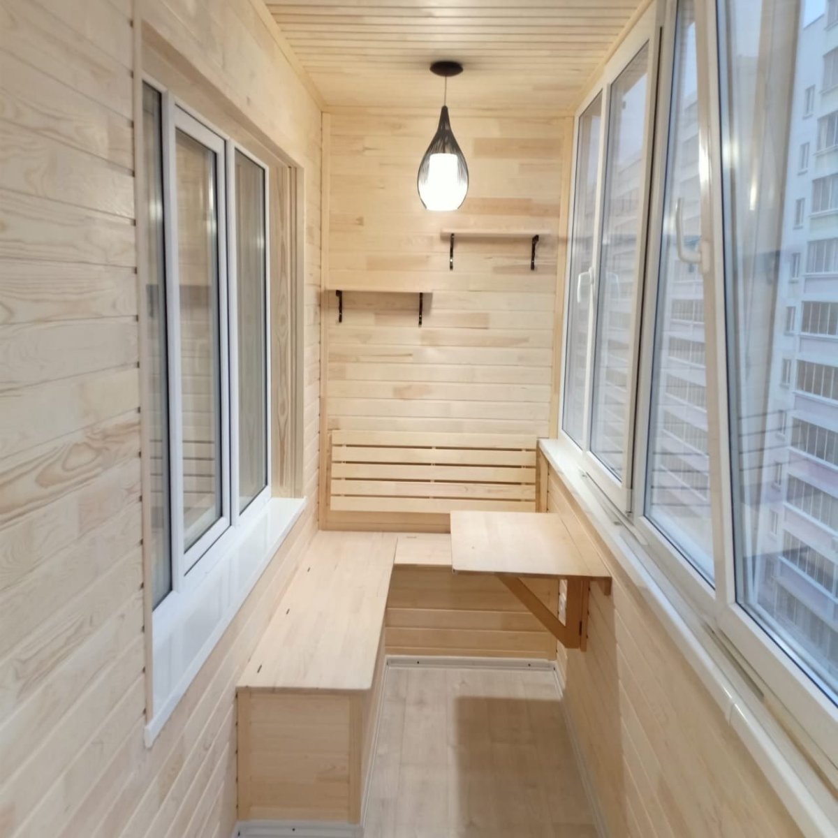 Отделка лоджии вагонкой