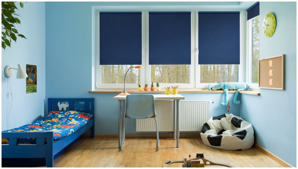 Шторы на окно со столом