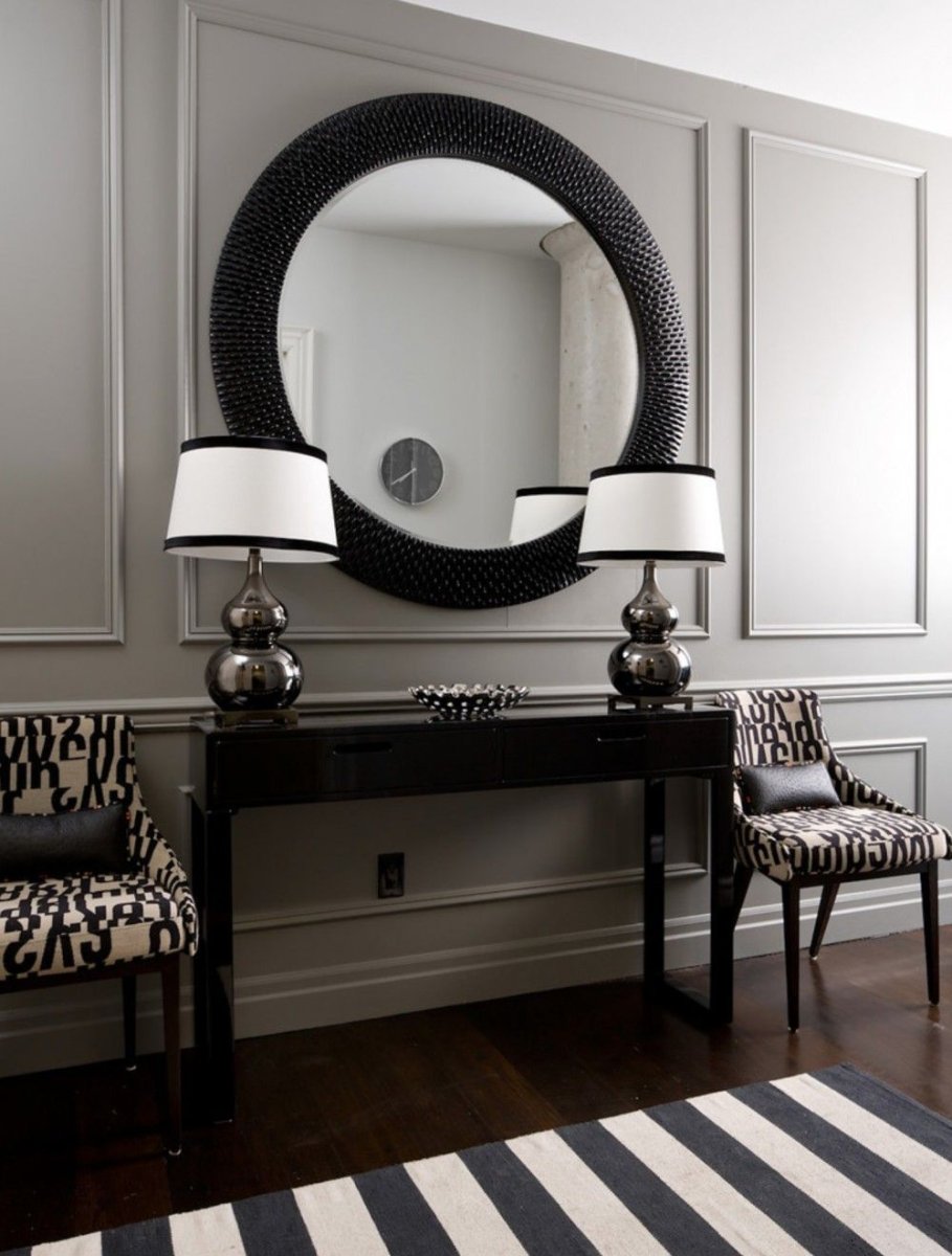 Консоль в интерьере прихожей