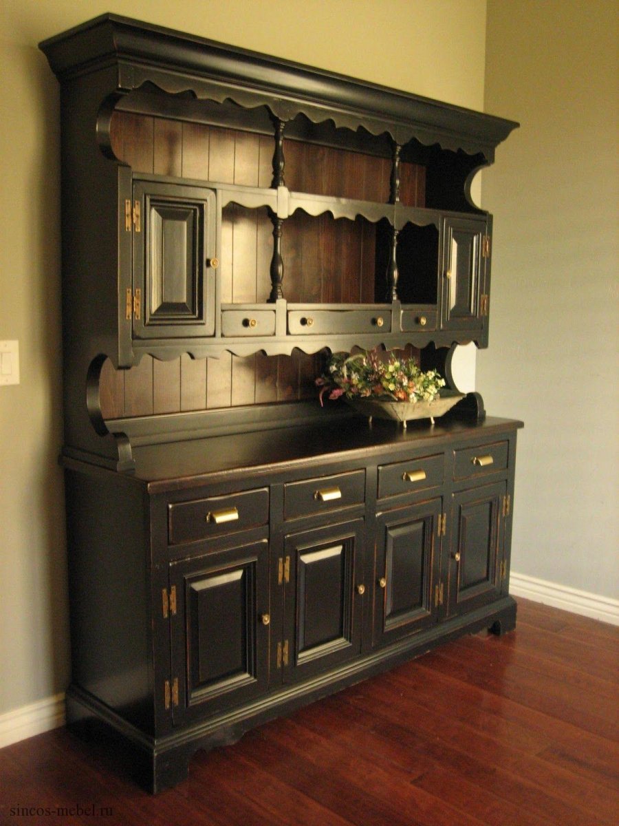 Буфет из массива дерева