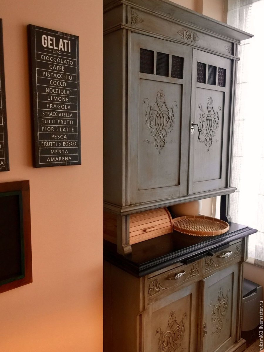 Буфет кухонный старинный