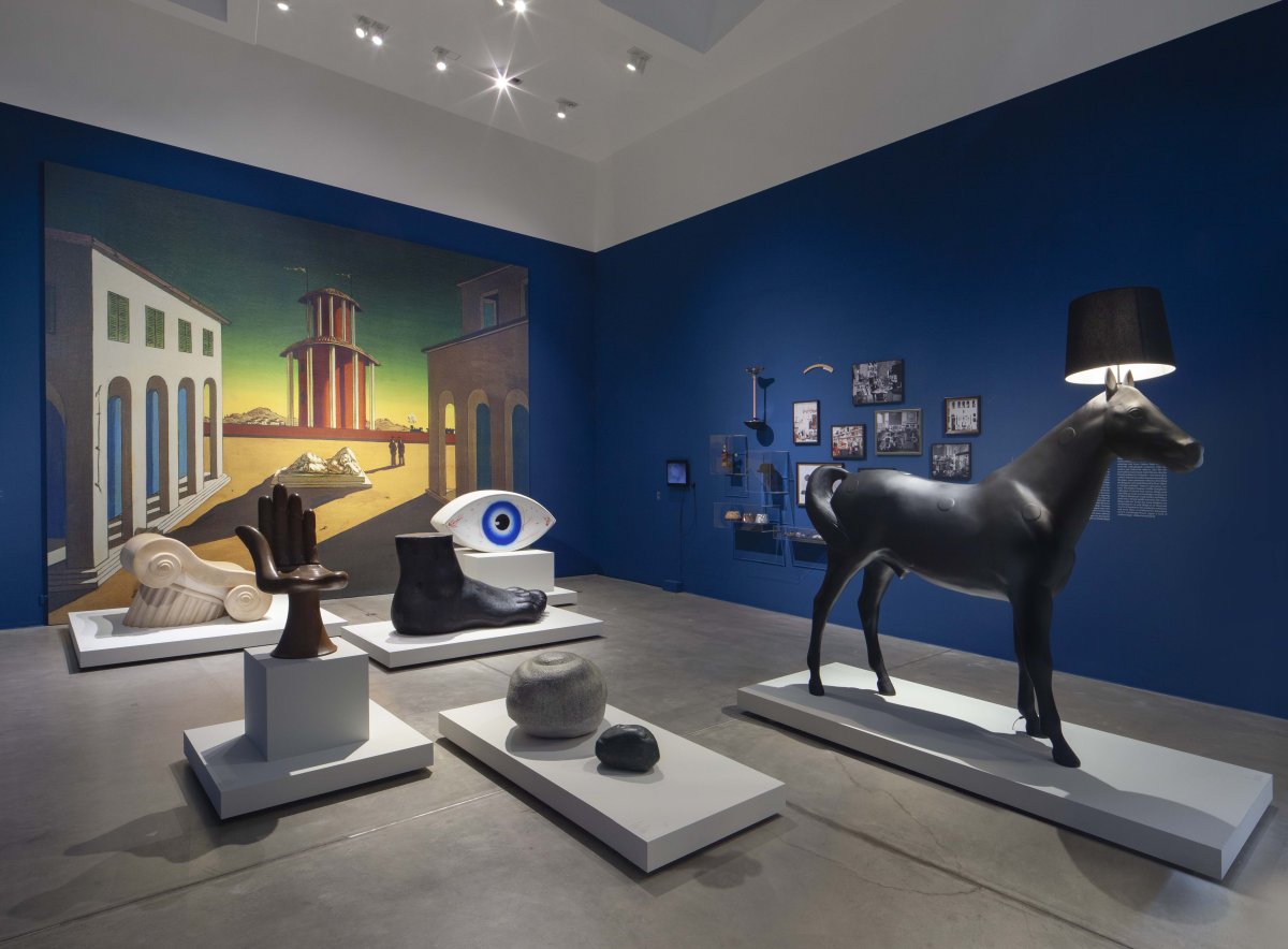 Выставка сюрреализма