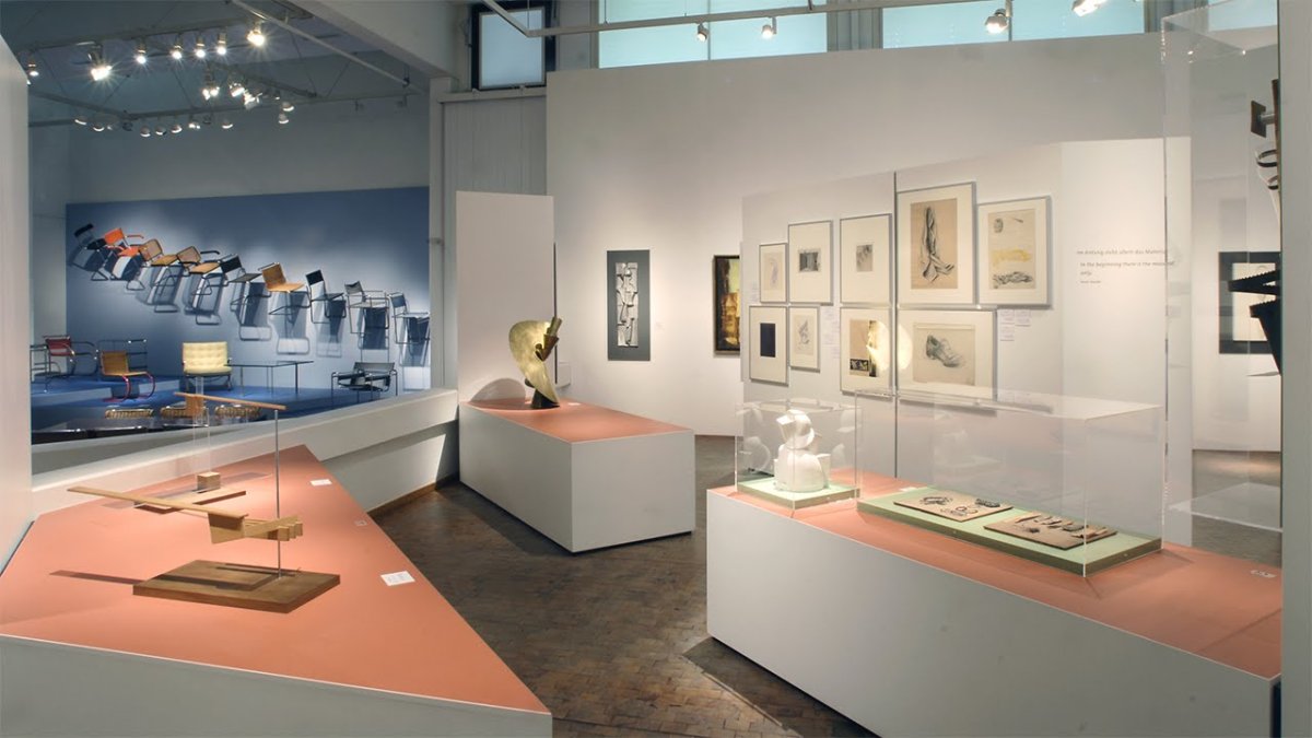 Баухаус музей интерьер