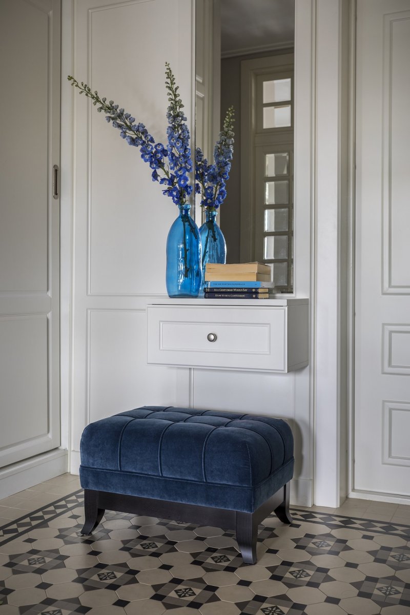 Дизайнерское кресло Swoon Armchair