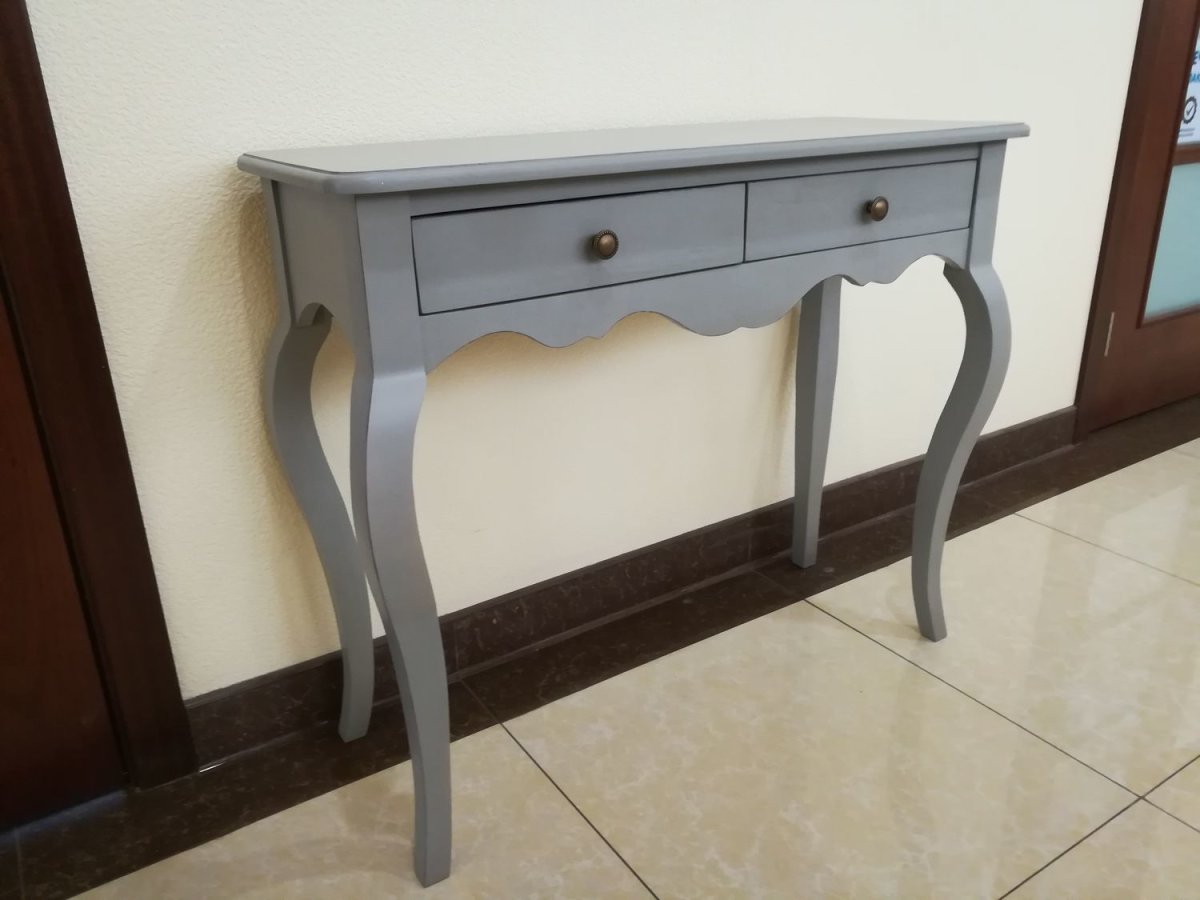 Консоль в прихожую в современном стиле