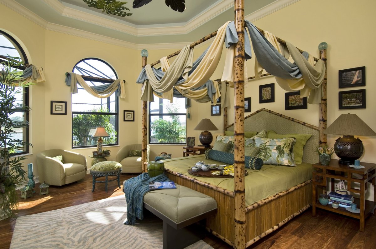 Бамбуковые стволы в интерьере