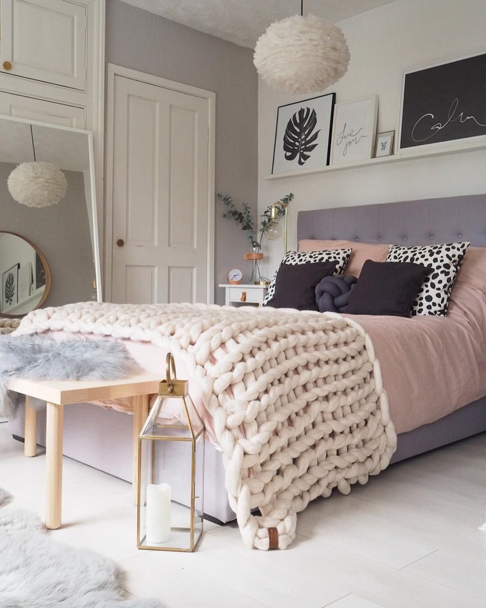 Покрывало в спальню в скандинавском стиле