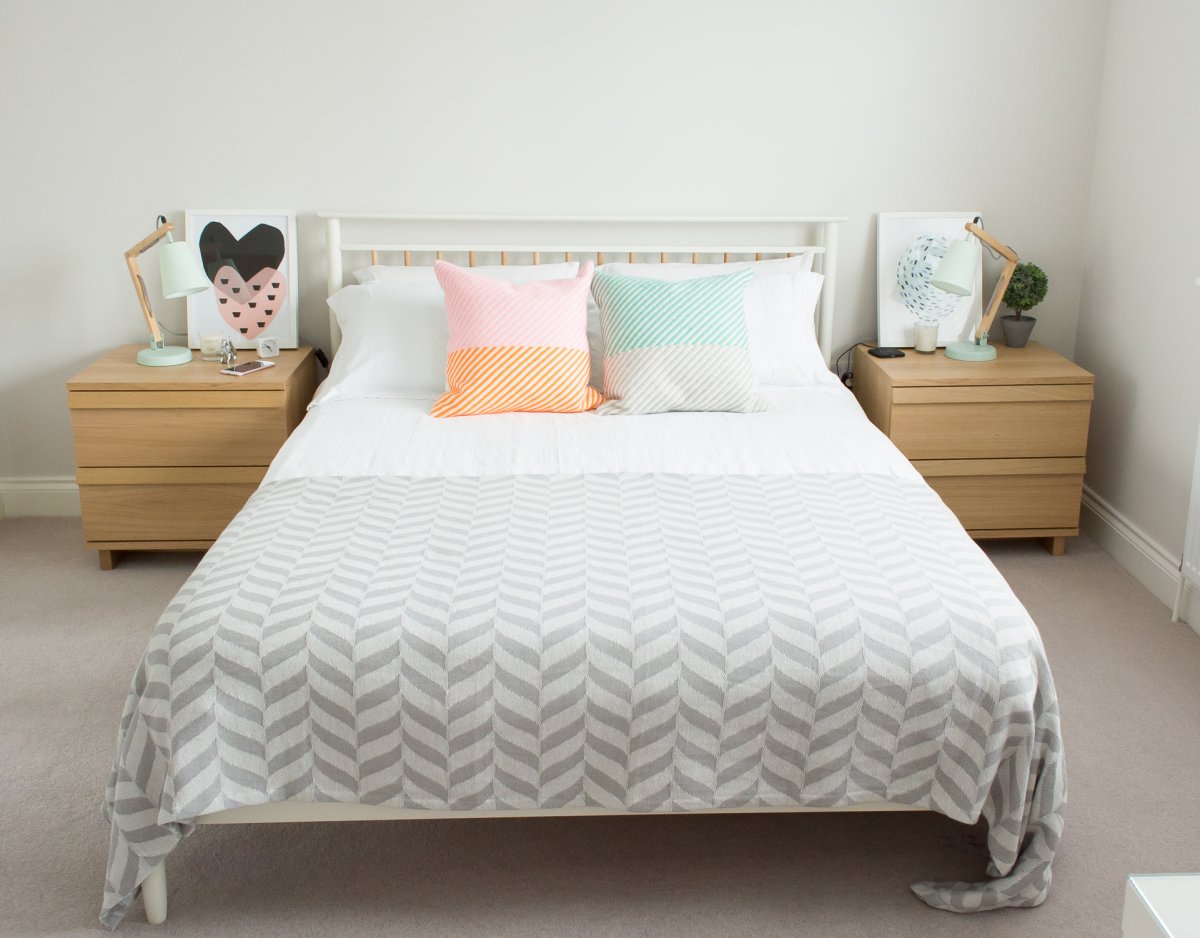 Покрывало на кровать в стиле Сканди