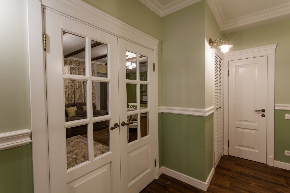 Оливковые стены в интерьере прихожей фото цена