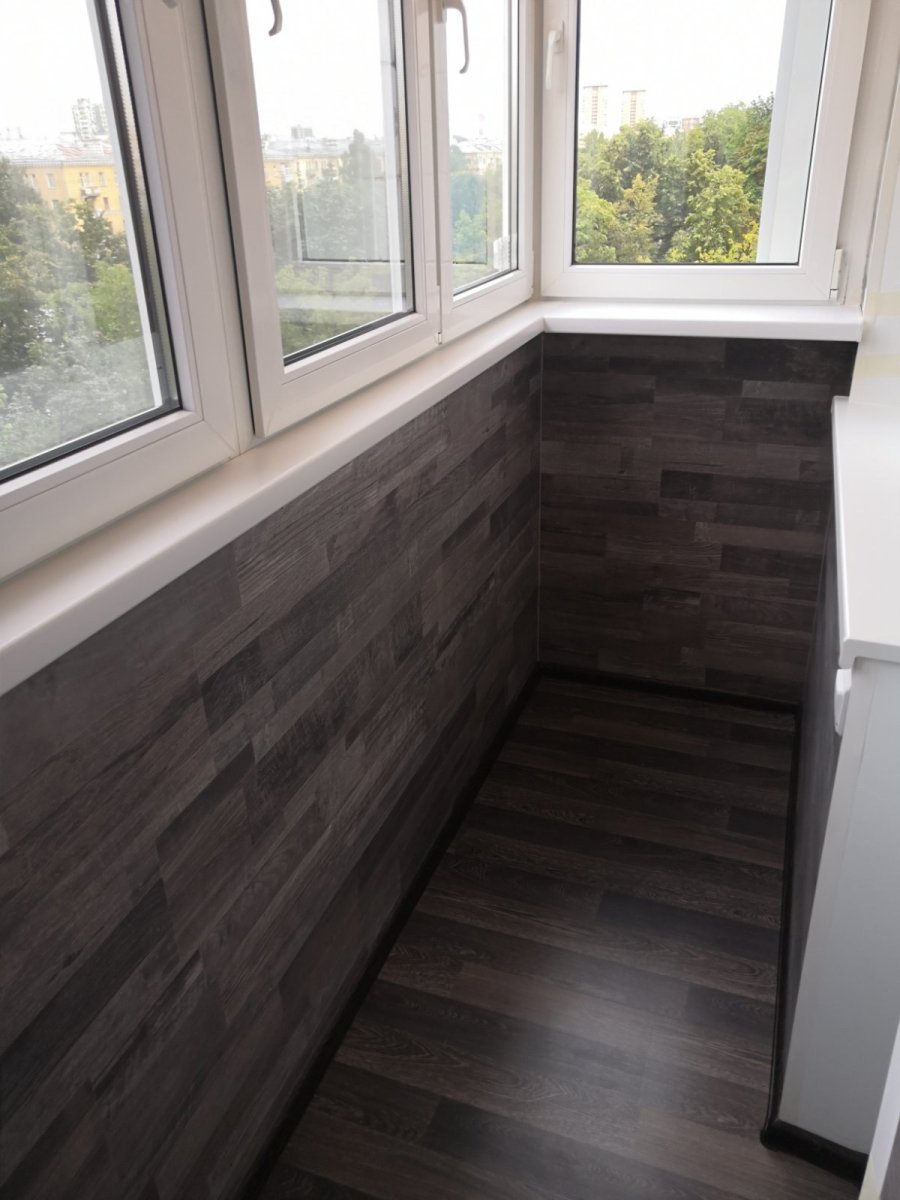 Живая стена на балконе