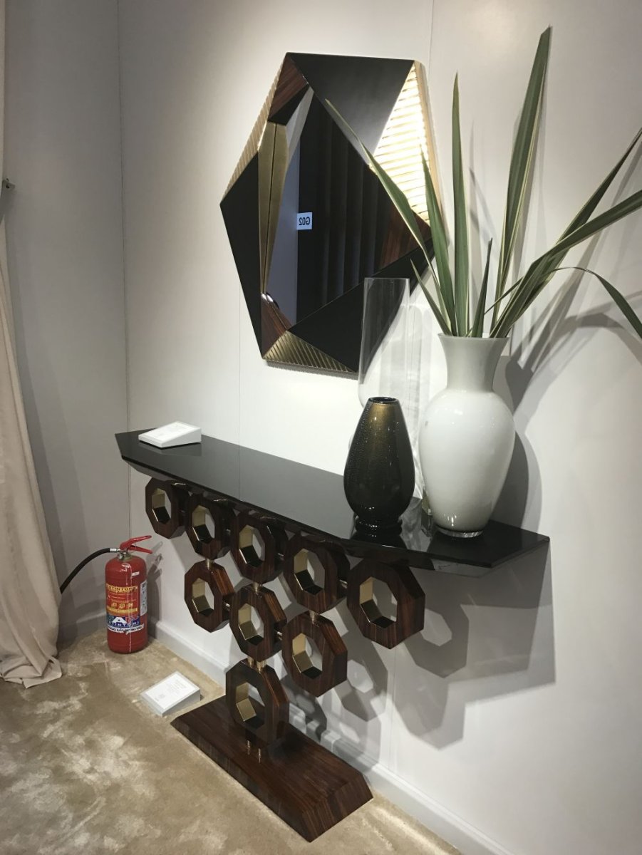 Зеркала в интерьере прихожей