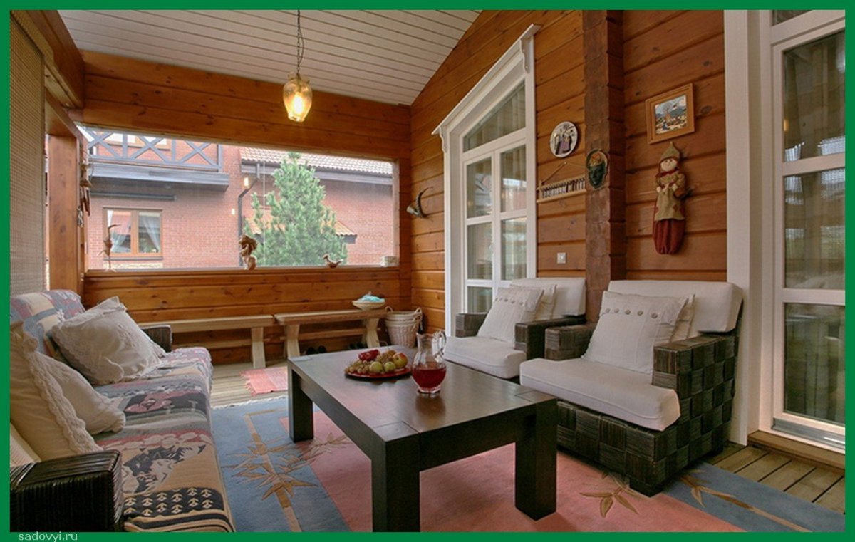 Веранда к деревянному дому