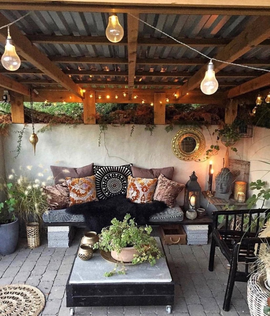 Гостиная Прованс Кантри в бревенчатом доме