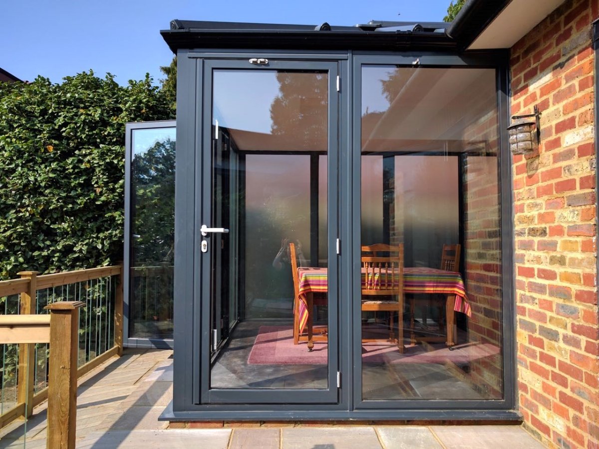 Стеклянная входная дверь