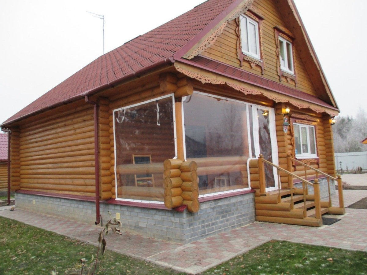 Застекленная веранда из бревна