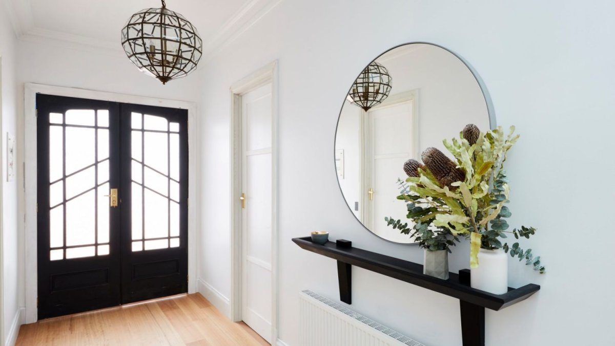 Зеркало в коридор