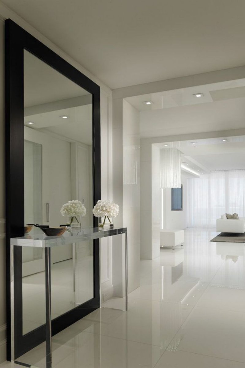 Прихожая в современном стил