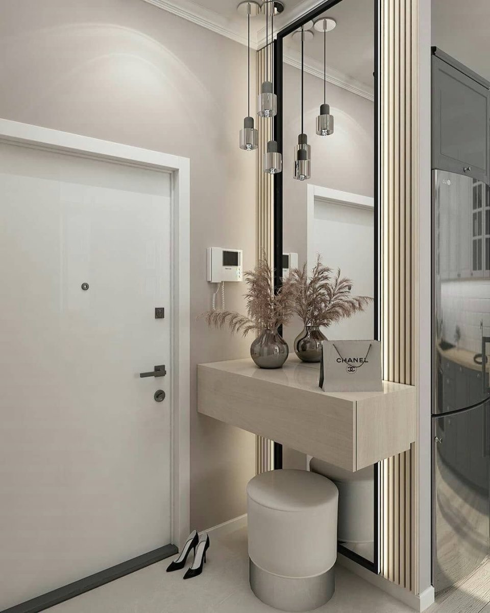 Прихожая с зеркалом в современном стиле